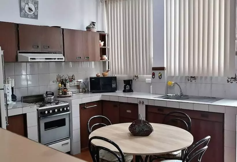 Majatalo Cesar's House Salinas