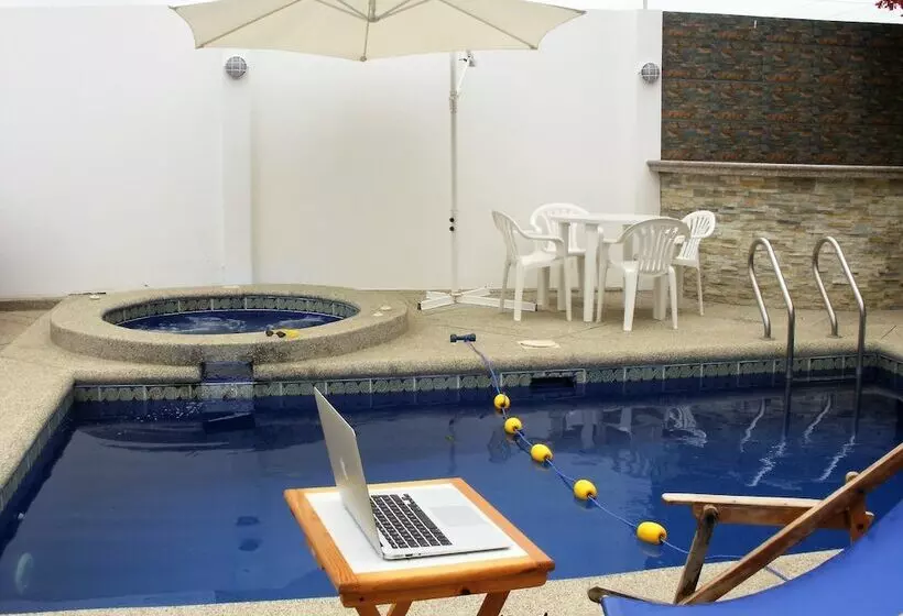 Majatalo Cesar's House Salinas