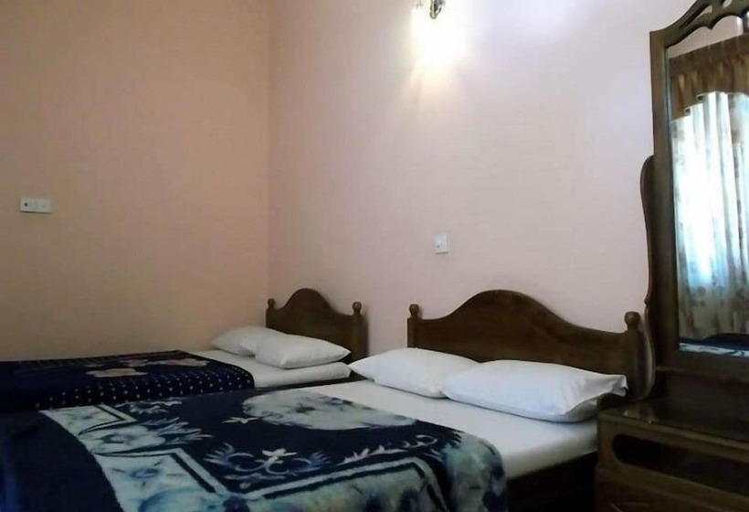 بنسيون Thuvaraga Rest