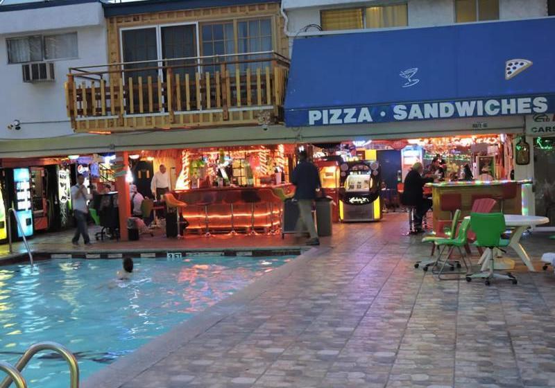 هتل Los Angeles Backpackers Paradise Hostel