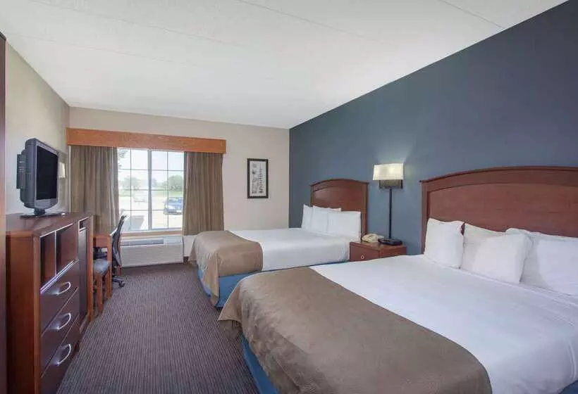 Hotelli Americinn By Wyndham Hutchinson