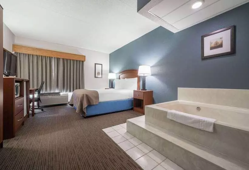 Hotelli Americinn By Wyndham Hutchinson