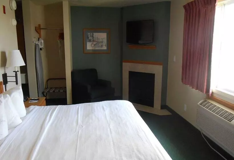 בית מלון כפרי Americinn By Wyndham Oscoda Near Ausable River