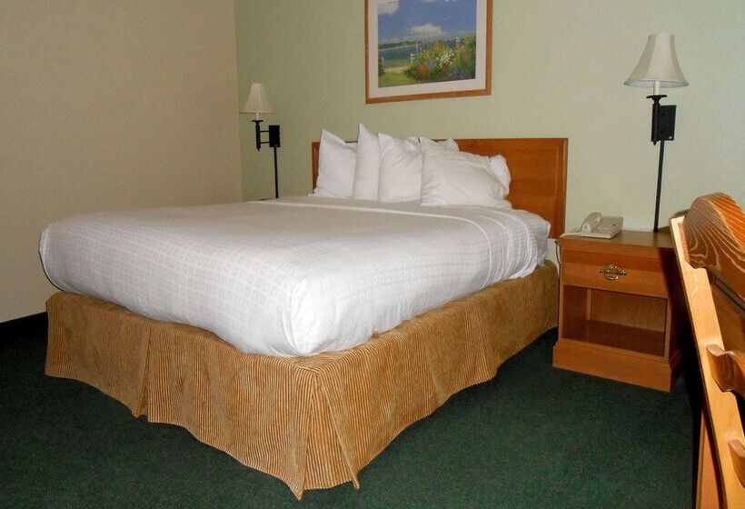 فندق Americinn By Wyndham Oscoda Near Ausable River