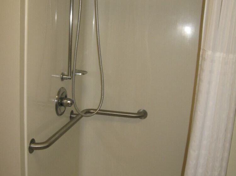 فندق Americinn By Wyndham Oscoda Near Ausable River