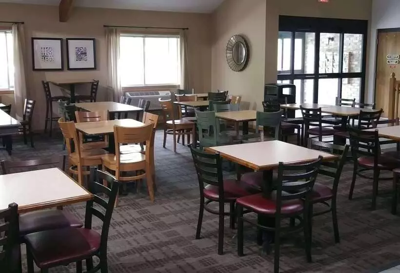 Отель Americinn By Wyndham Red Wing