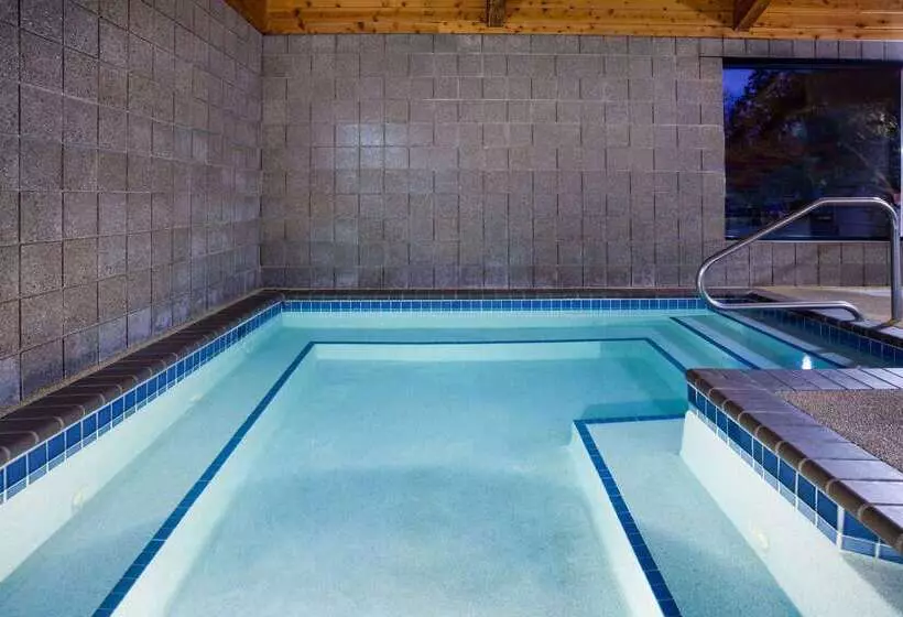 Отель Americinn By Wyndham Red Wing