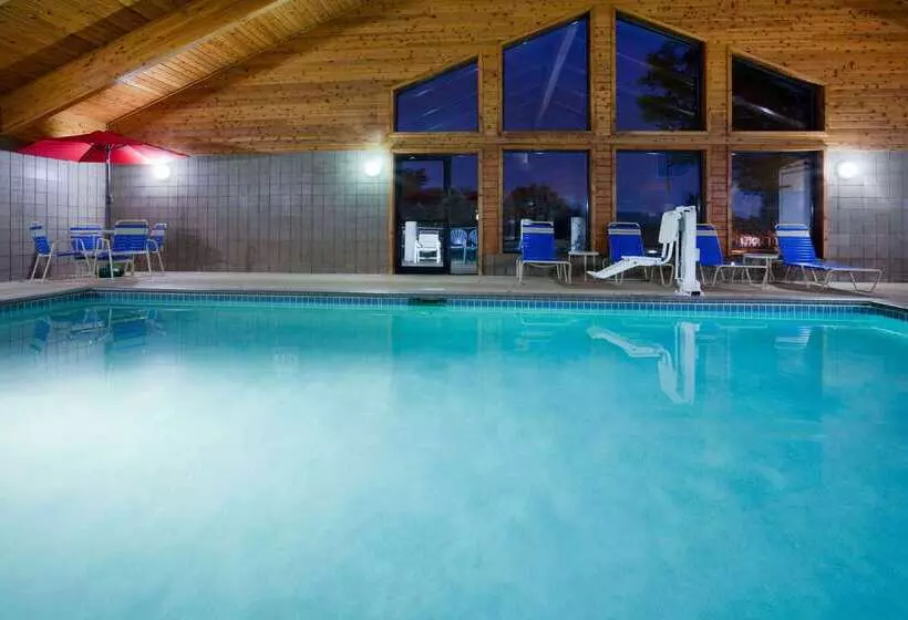 Отель Americinn By Wyndham Red Wing