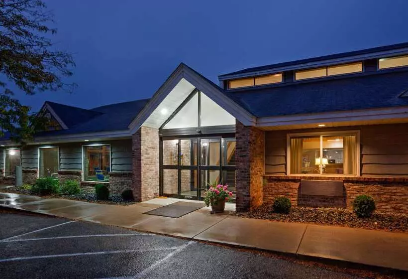 Отель Americinn By Wyndham Red Wing