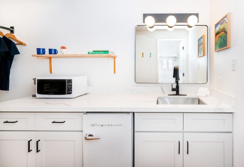 هتل Anacortes Inn