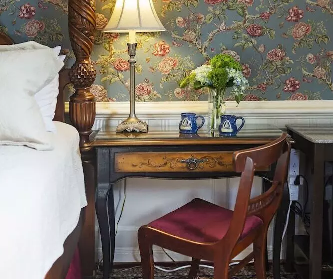 酒店 Arrowhead Inn