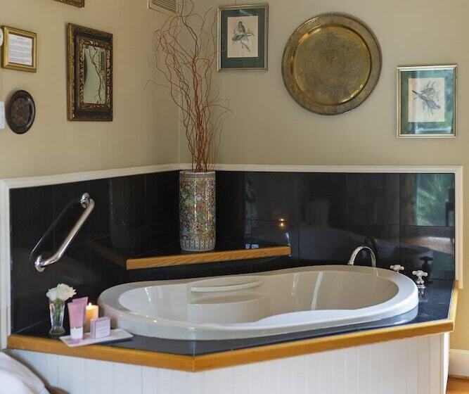 ホテル Arrowhead Inn