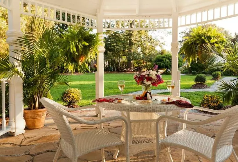 酒店 Arrowhead Inn