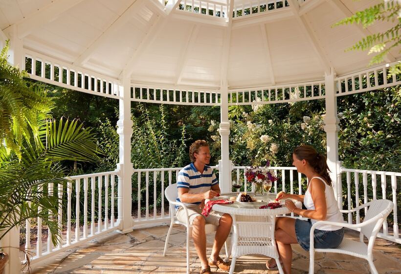 ホテル Arrowhead Inn