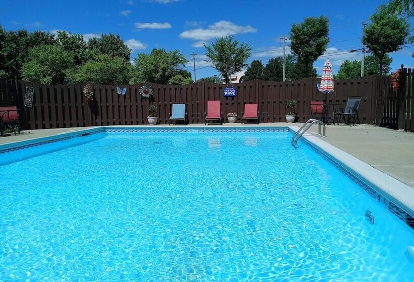 בית מלון כפרי Ashley Quarters