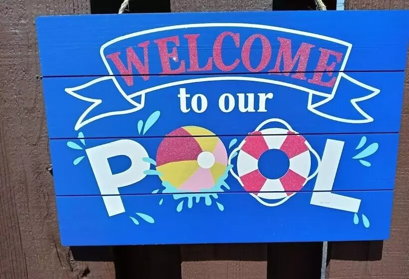 בית מלון כפרי Ashley Quarters