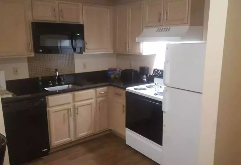 בית מלון כפרי Ashley Quarters