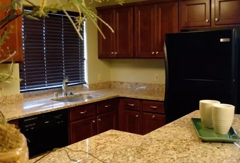 בית מלון כפרי Ashley Quarters