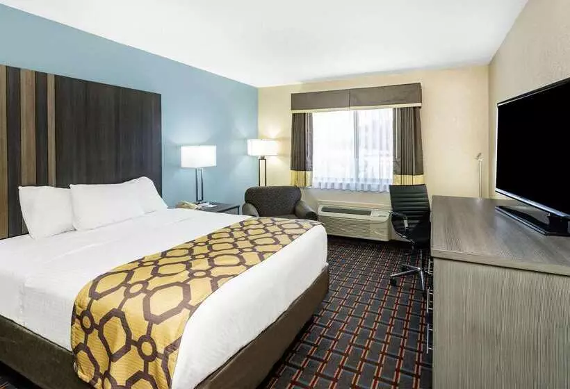 هتل Baymont By Wyndham Tupelo