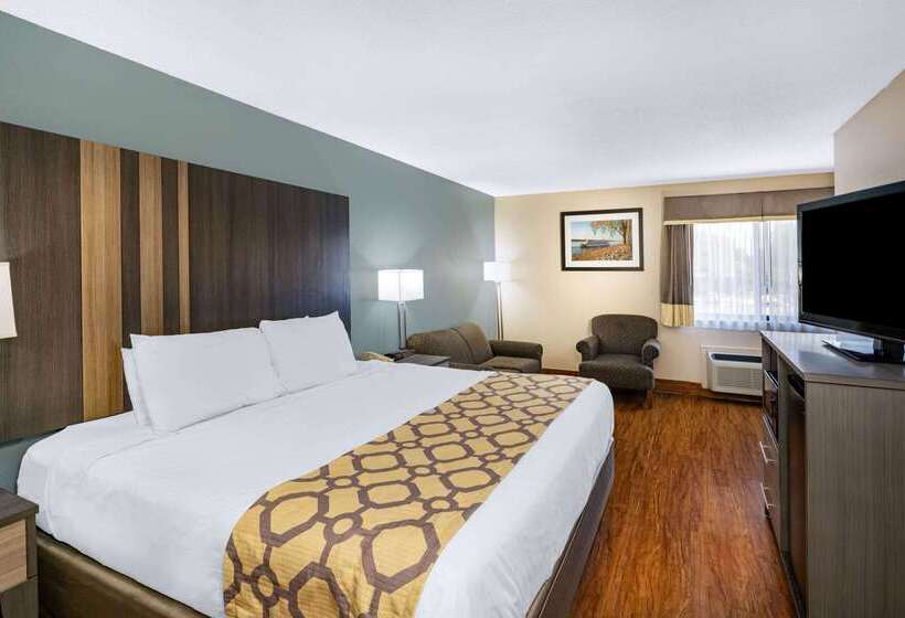 Hotel Baymont By Wyndham Tupelo