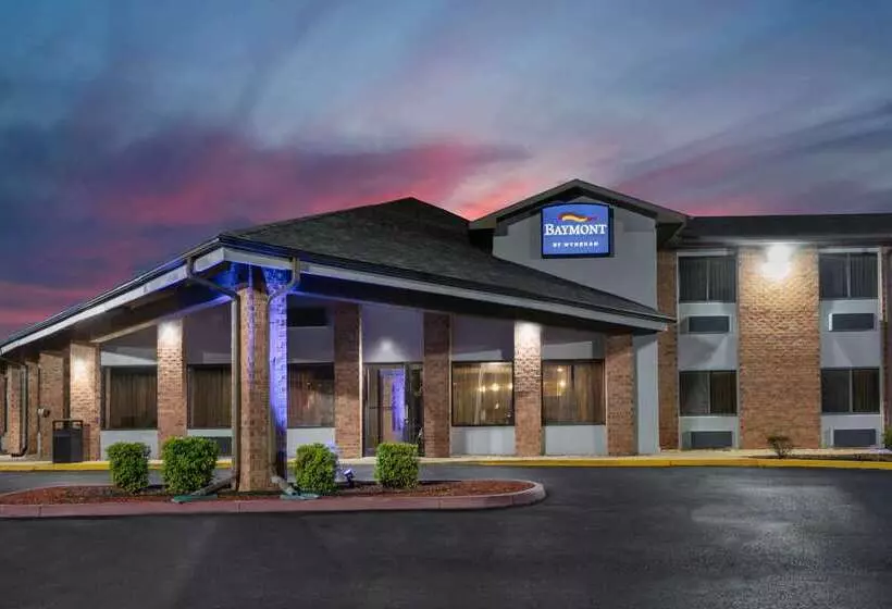 هتل Baymont By Wyndham Tupelo