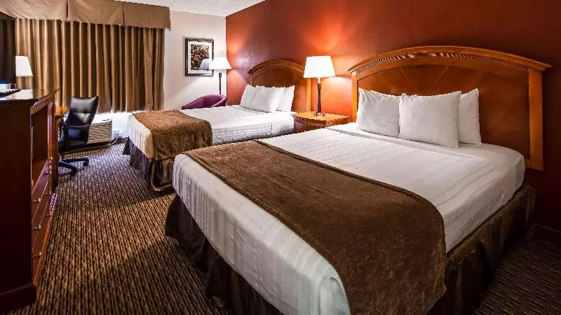 בית מלון כפרי Best Western Spooner Riverplace