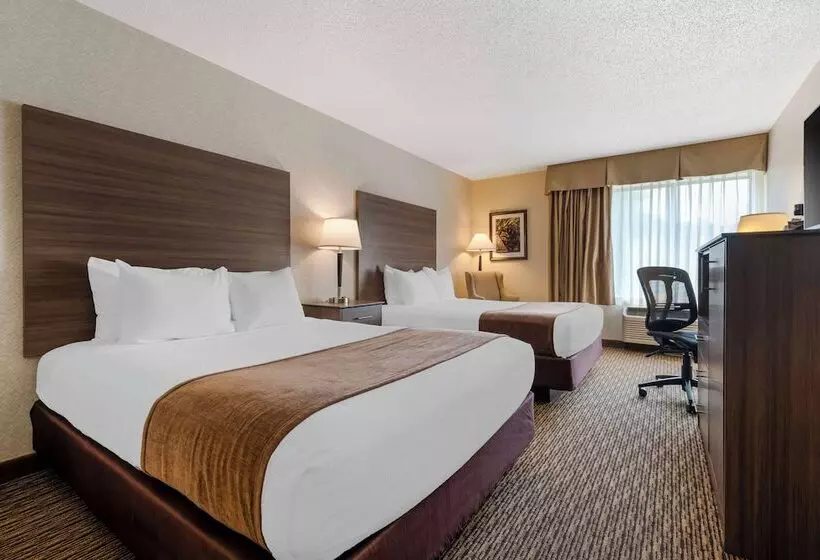 בית מלון כפרי Best Western Spooner Riverplace