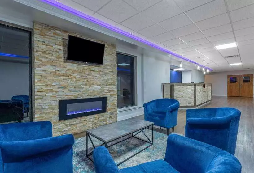 هتل Days Inn And Suites By Wyndham Hammond In