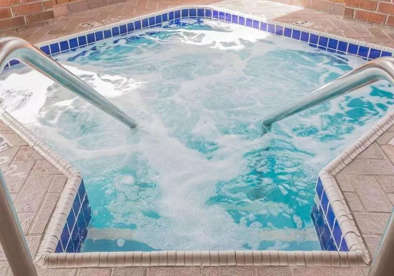 ホテル Quality Inn Grand Rapids North