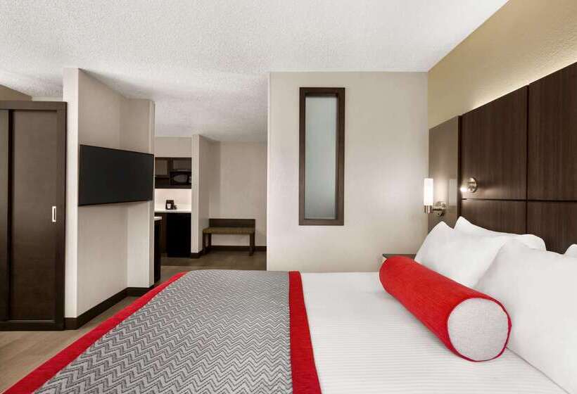 בית מלון כפרי Ramada By Wyndham Suites Orlando Airport