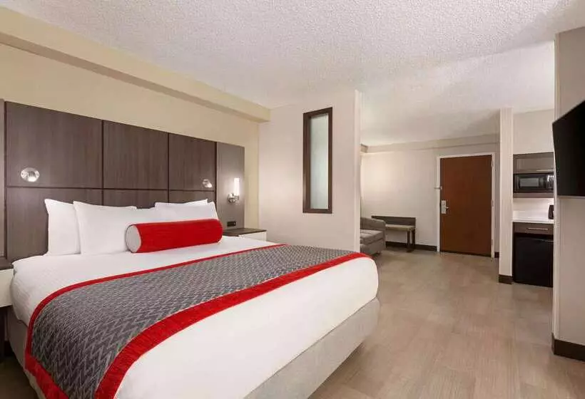 فندق Ramada By Wyndham Suites Orlando Airport