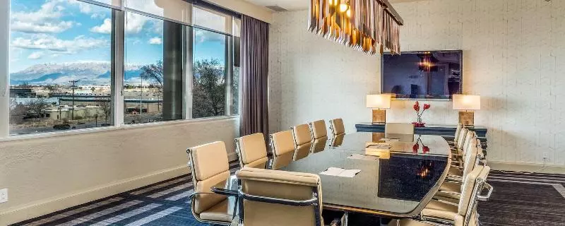 호텔 Sheraton Albuquerque Airport