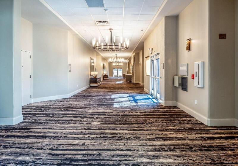 هتل Sheraton Albuquerque Airport