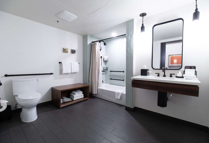 The Alexis Royal Sonesta Hotel Seattle