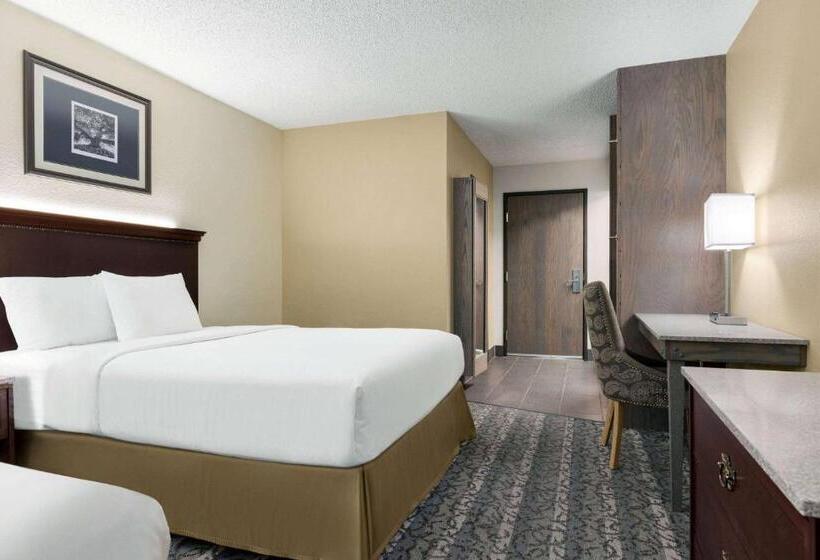 בית מלון כפרי Travelodge By Wyndham Coffeyville