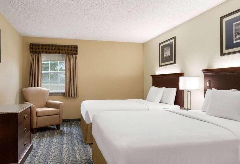 בית מלון כפרי Travelodge By Wyndham Coffeyville