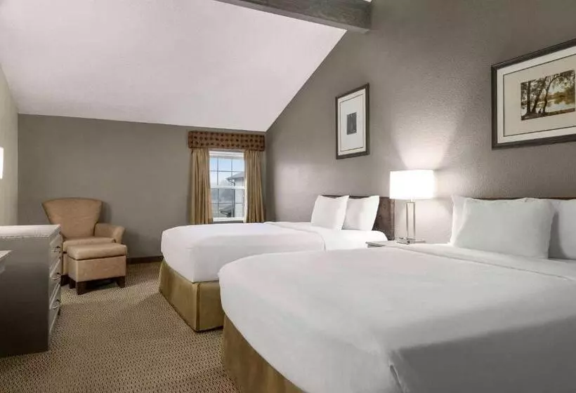 Отель Travelodge By Wyndham Coffeyville