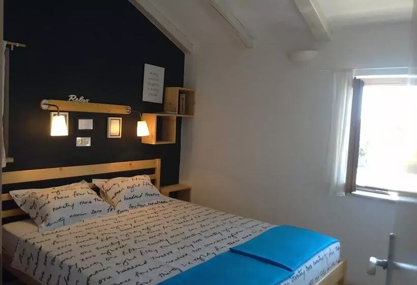 Apartments Ivas