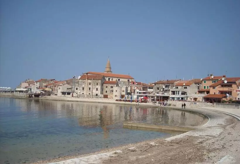 Apartments Ivas