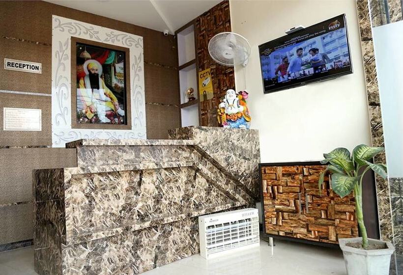 בית מלון כפרי Chohan Residency