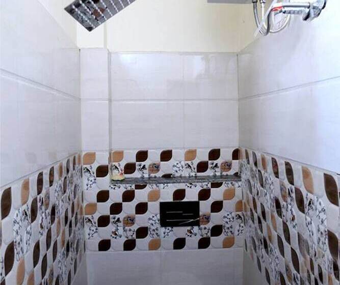 בית מלון כפרי Chohan Residency