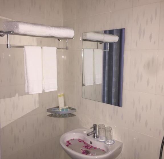 هتل Golden Gumkino  Mandalay