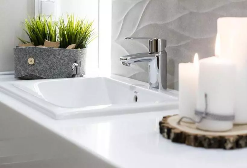 Majatalo Novobilski   Pod Wyciągiem Bania I Kotelnica, Obok Termy Bania