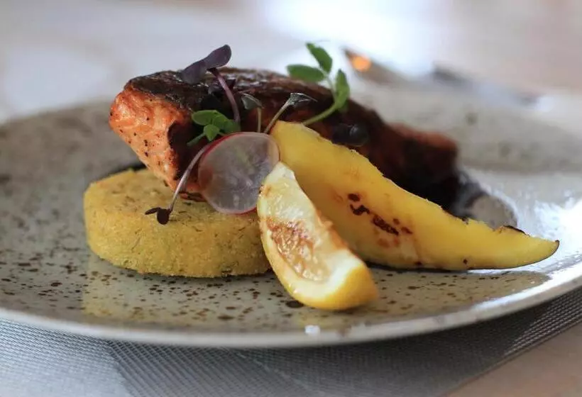 Majatalo Novobilski   Pod Wyciągiem Bania I Kotelnica, Obok Termy Bania