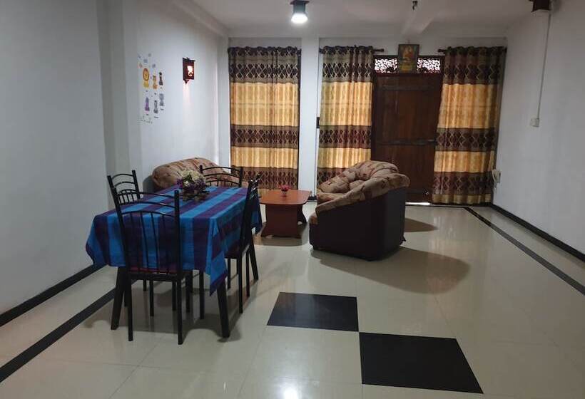 Pension Shasee Rest  Mirissa Sri Lanaka