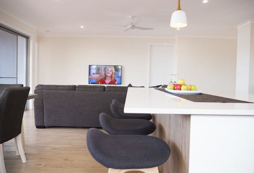 Tranquil Tides Ballina