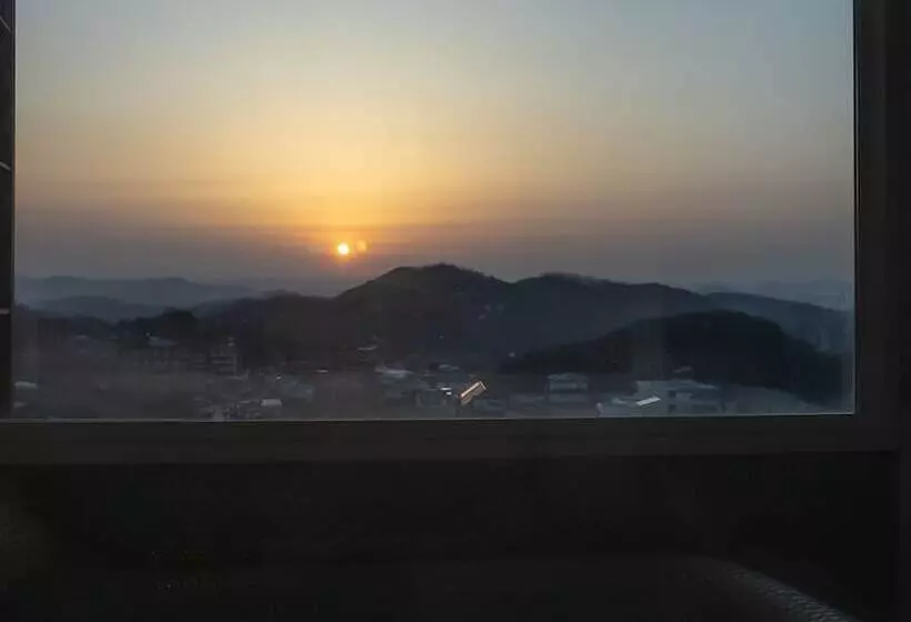 Wonju Quirinale Pension