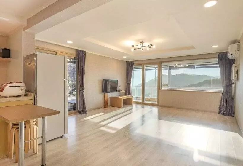 Wonju Quirinale Pension