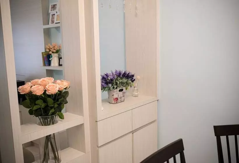 Holidayhome 188 Taman Sejati Suria