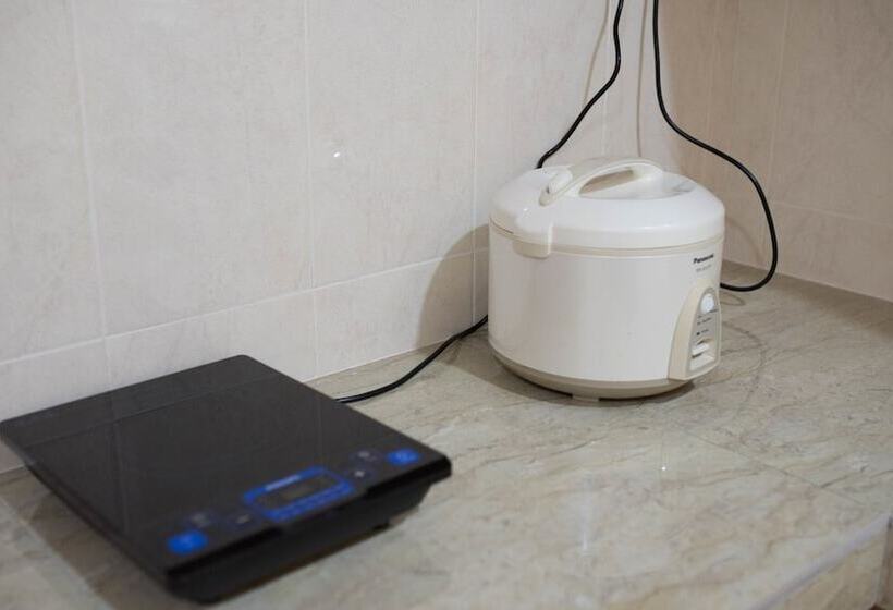 Holidayhome 188 Taman Sejati Suria